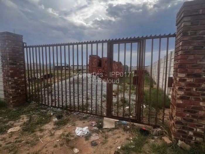 Commercial Stand for Sale in Whitecliff, Harare