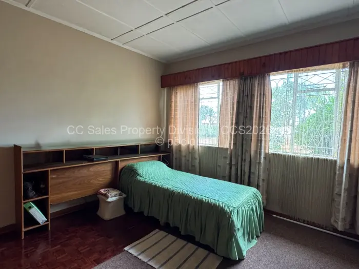 4 Bedroom House for Sale in North Lynne, Bulawayo