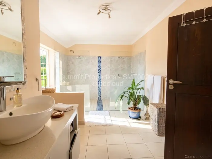 4 Bedroom House for Sale in Highlands, Harare