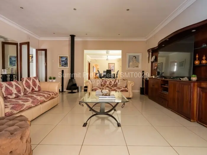 4 Bedroom House for Sale in Highlands, Harare