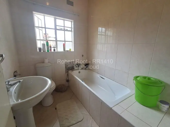 Townhouse/Cluster to Rent in Waterfalls