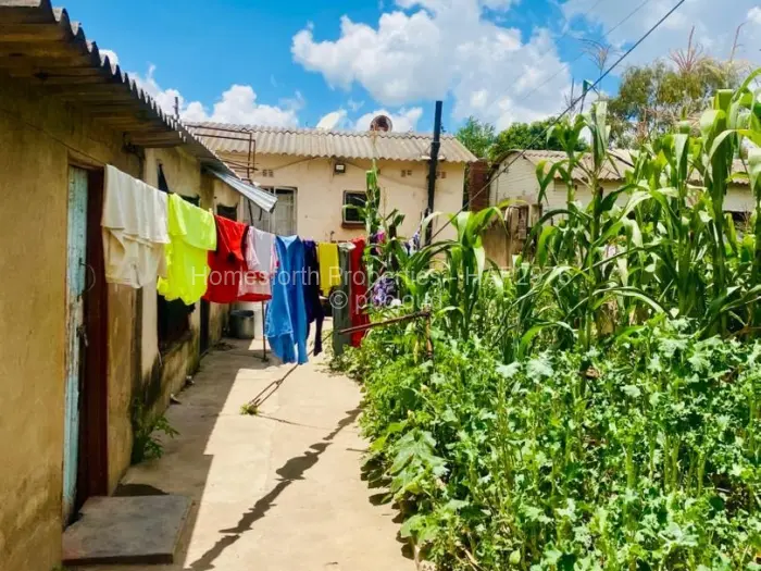 House for Sale in Mabvuku, Harare