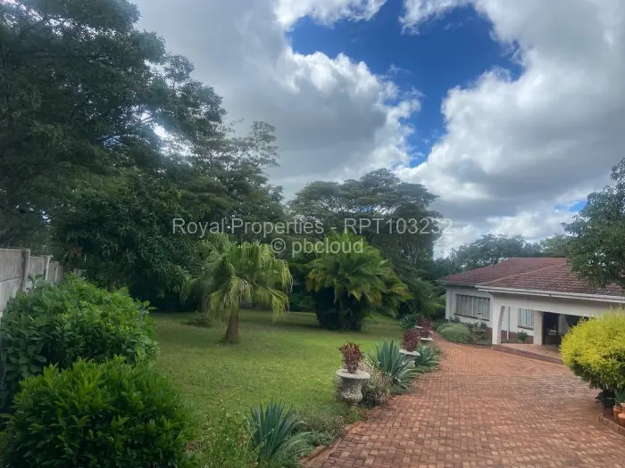 4 Bedroom House to Rent in Mandara