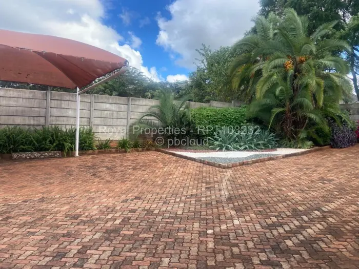 4 Bedroom House to Rent in Mandara