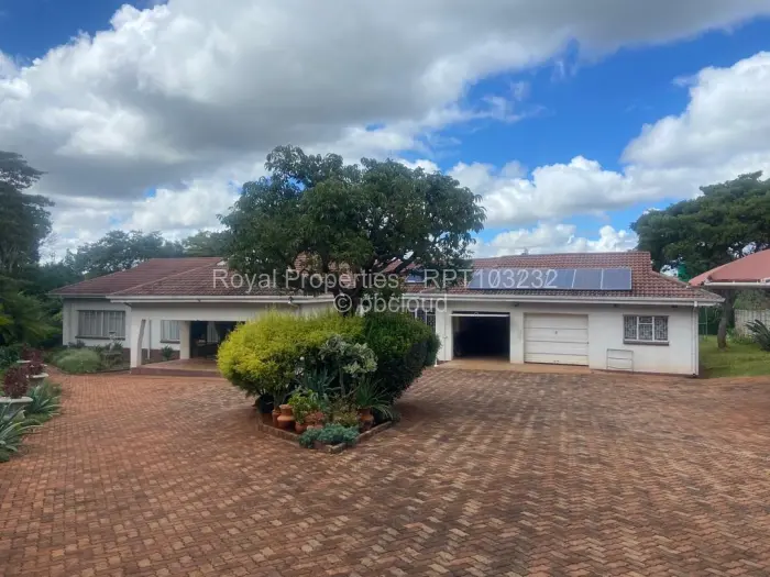 4 Bedroom House to Rent in Mandara