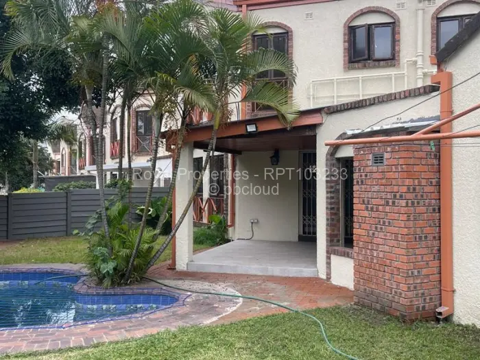Townhouse/Cluster to Rent in Newlands