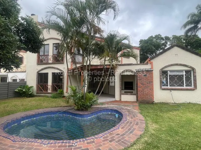 Townhouse/Cluster to Rent in Newlands