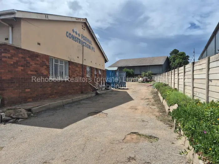 Industrial Stand for Sale in Msasa, Harare