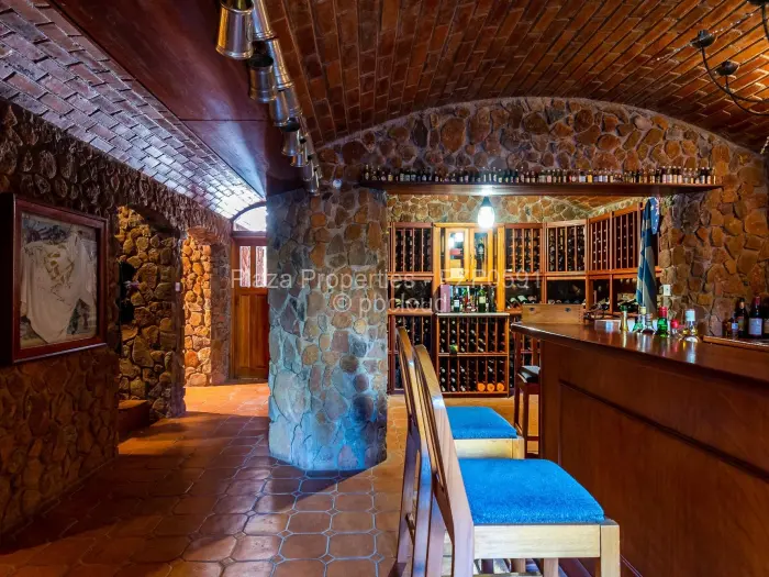 5 Bedroom House for Sale in Helensvale, Harare