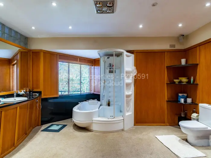 5 Bedroom House for Sale in Helensvale, Harare