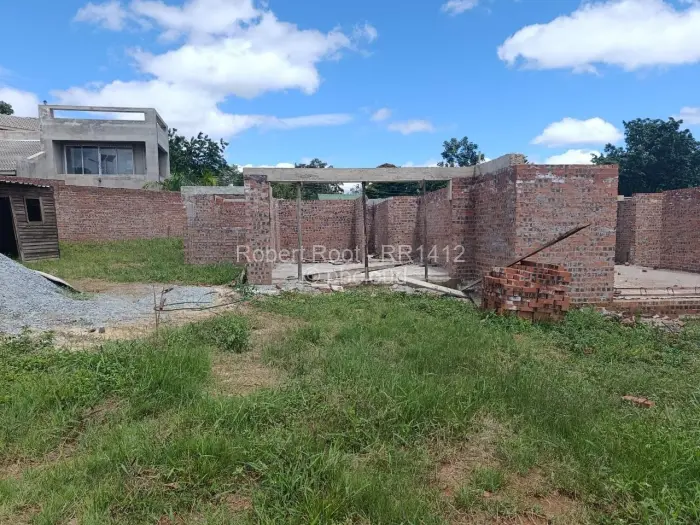 Townhouse/Cluster for Sale in Mandara, Harare