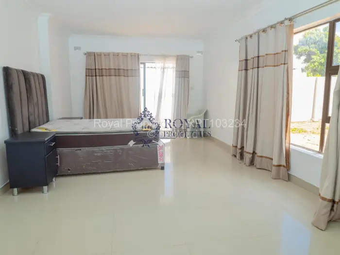 3 Bedroom House for Sale in Crowhill Views, Harare