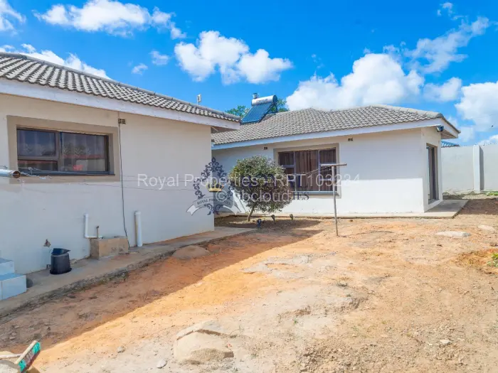 3 Bedroom House for Sale in Crowhill Views, Harare