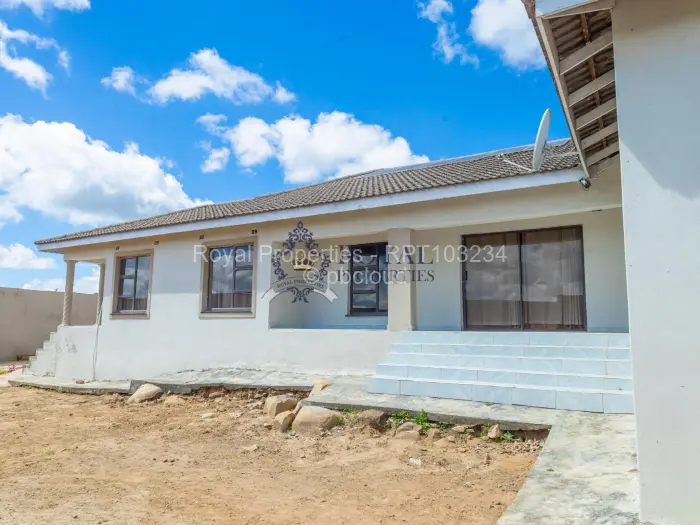 3 Bedroom House for Sale in Crowhill Views, Harare