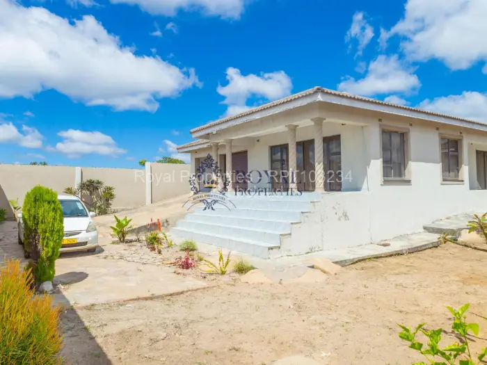 3 Bedroom House for Sale in Crowhill Views, Harare