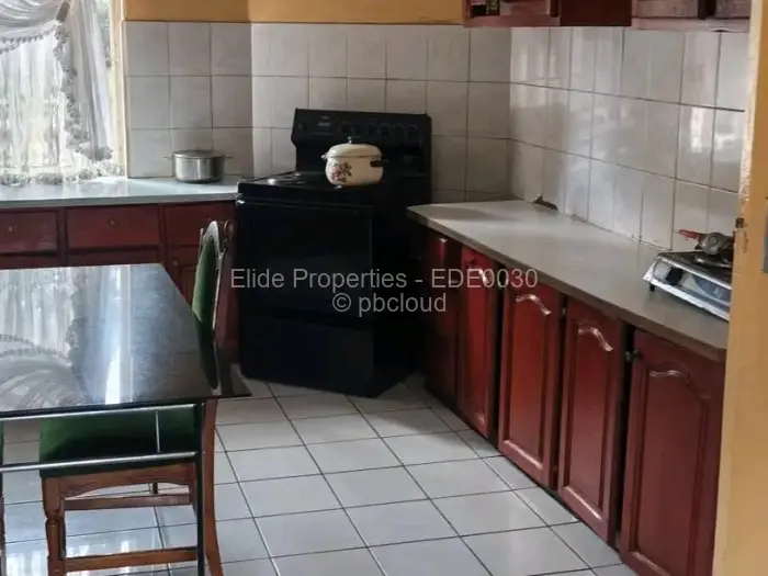 4 Bedroom House to Rent in Borrowdale West