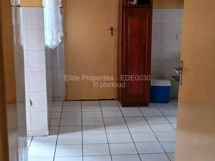 4 Bedroom House to Rent in Borrowdale West