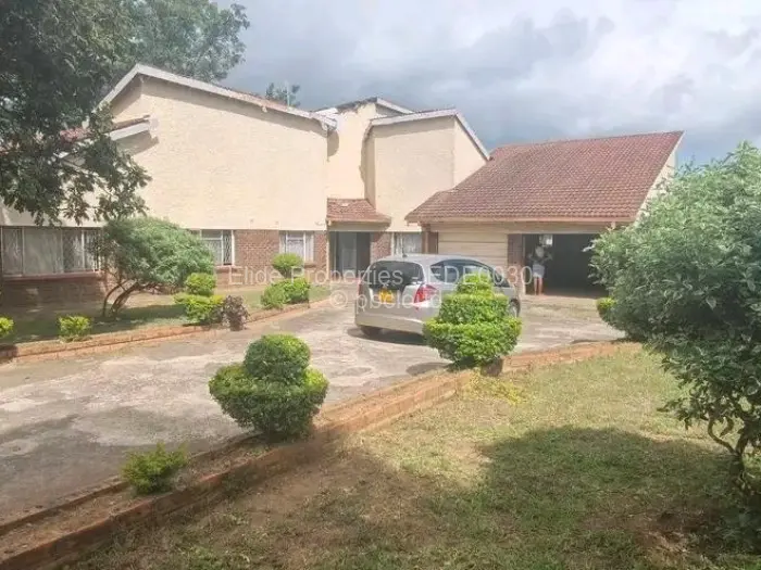 4 Bedroom House to Rent in Borrowdale West