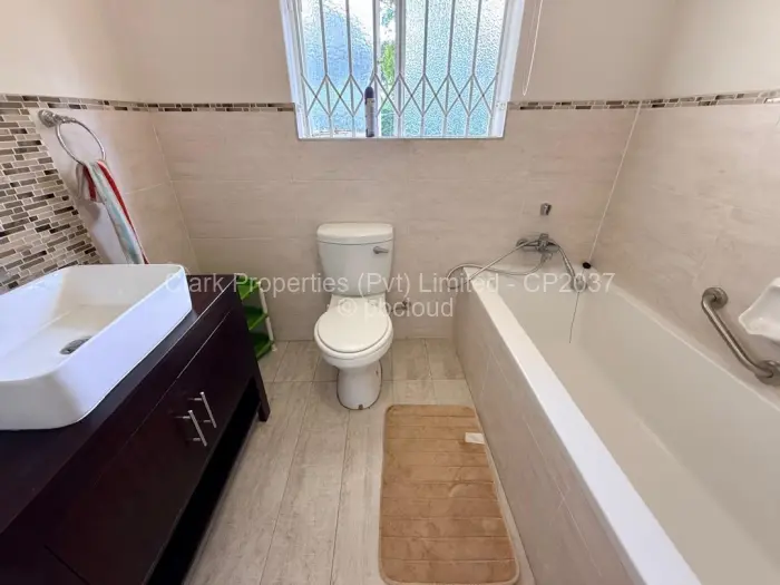 3 Bedroom House to Rent in Mount Pleasant