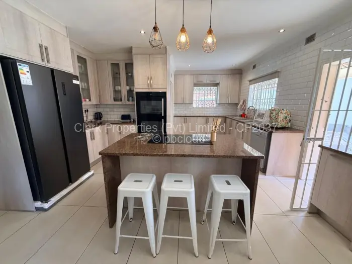 3 Bedroom House to Rent in Mount Pleasant