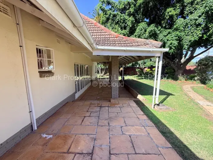 3 Bedroom House to Rent in Mount Pleasant
