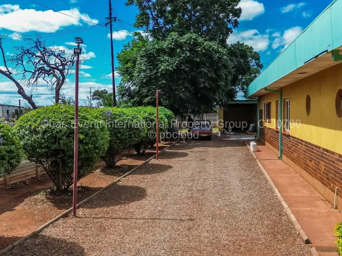 4 Bedroom House for Sale in Trenance, Bulawayo