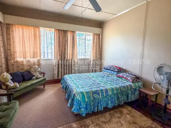 4 Bedroom House for Sale in Trenance, Bulawayo
