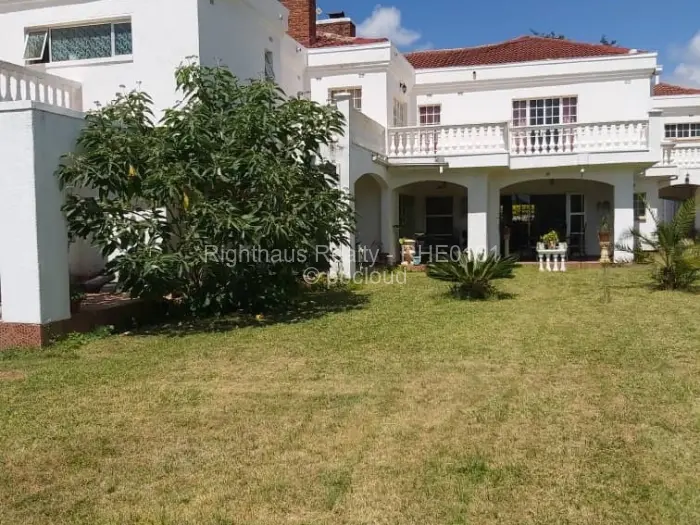 5 Bedroom House for Sale in Glen Lorne, Harare