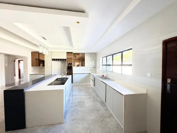 4 Bedroom House to Rent in Highlands