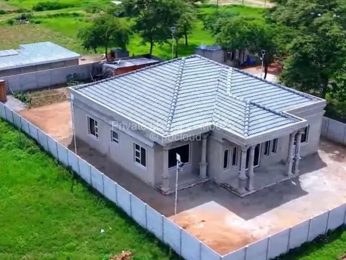 4 Bedroom House for Sale in Mwashuma Park, Harare