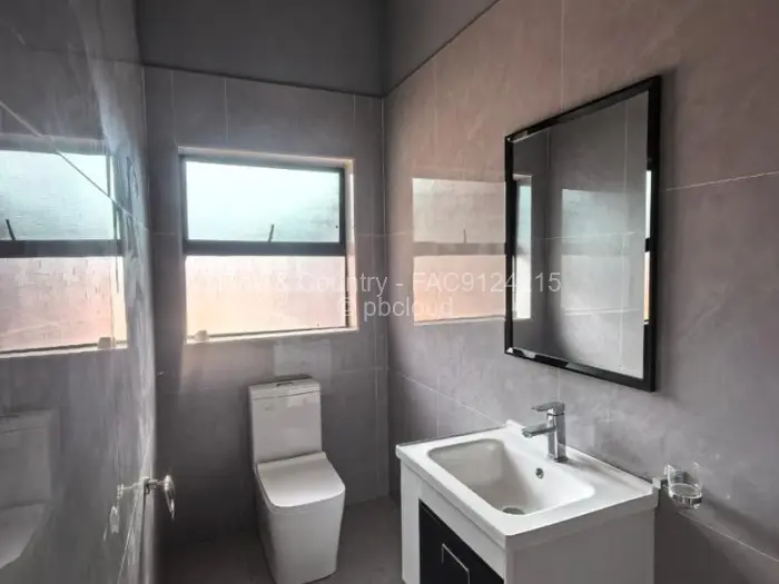 Townhouse/Cluster to Rent in Sandton Park