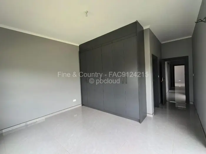 Townhouse/Cluster to Rent in Sandton Park