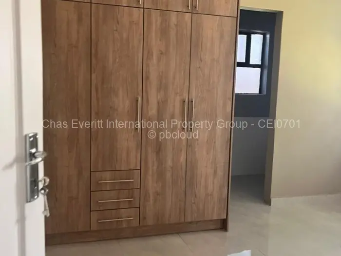 Flat/Apartment to Rent in Borrowdale West