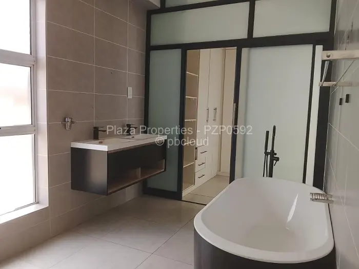 Townhouse/Cluster to Rent in Helensvale