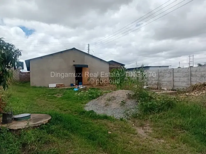 2 Bedroom House for Sale in Budiriro, Harare