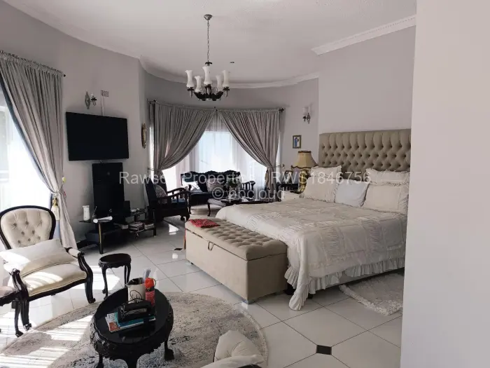 5 Bedroom House for Sale in Borrowdale, Harare