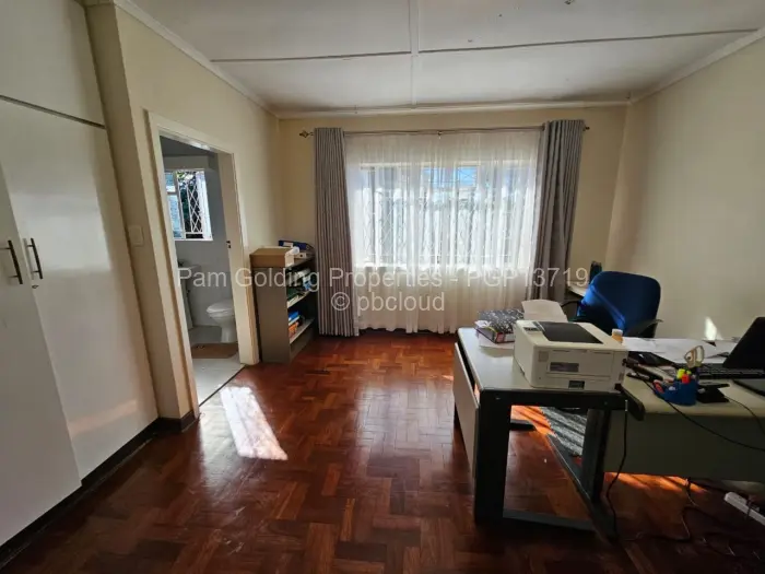 4 Bedroom House for Sale in Kumalo, Bulawayo