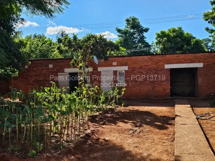 4 Bedroom House for Sale in Kumalo, Bulawayo