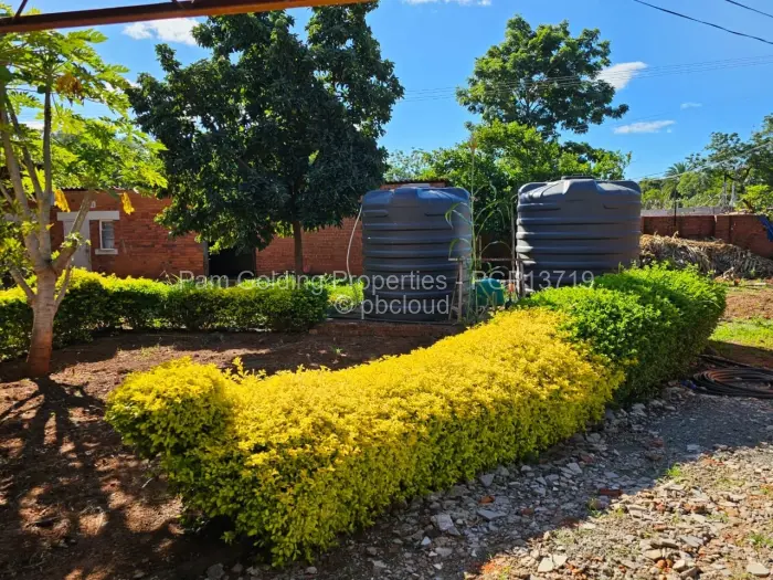 4 Bedroom House for Sale in Kumalo, Bulawayo