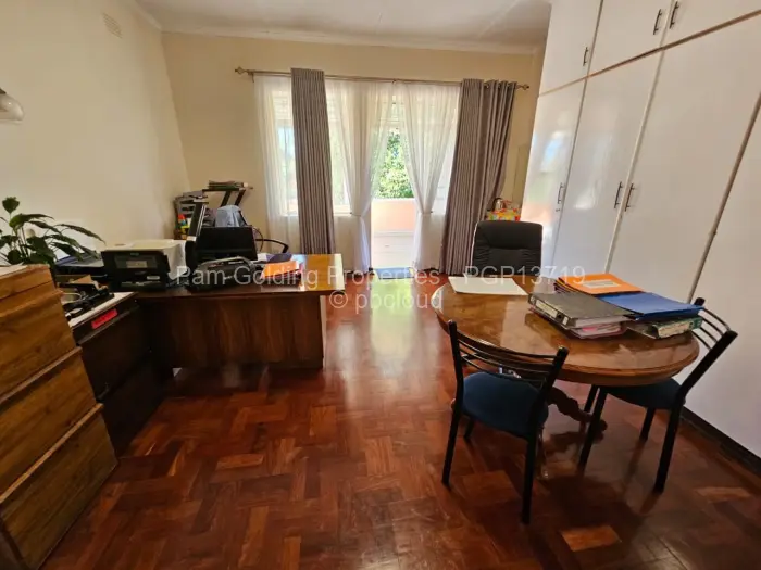 4 Bedroom House for Sale in Kumalo, Bulawayo