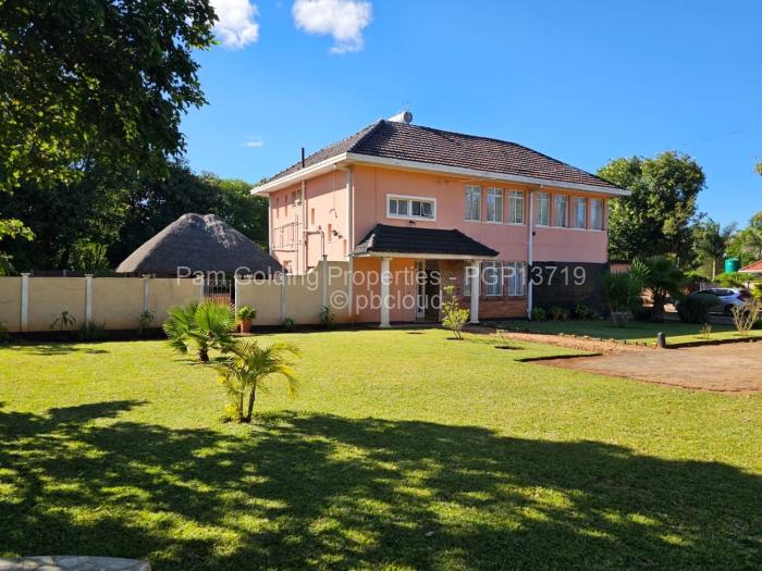4 Bedroom House for Sale in Kumalo, Bulawayo