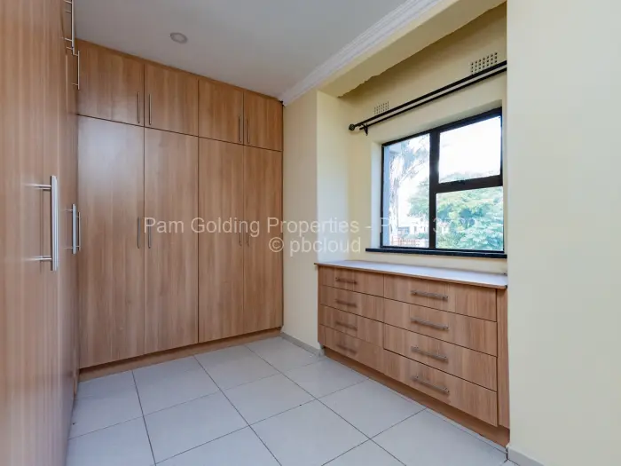 5 Bedroom House for Sale in Arlington, Harare