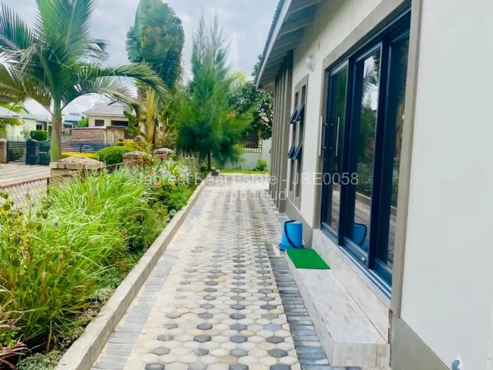5 Bedroom House for Sale in Arlington, Harare