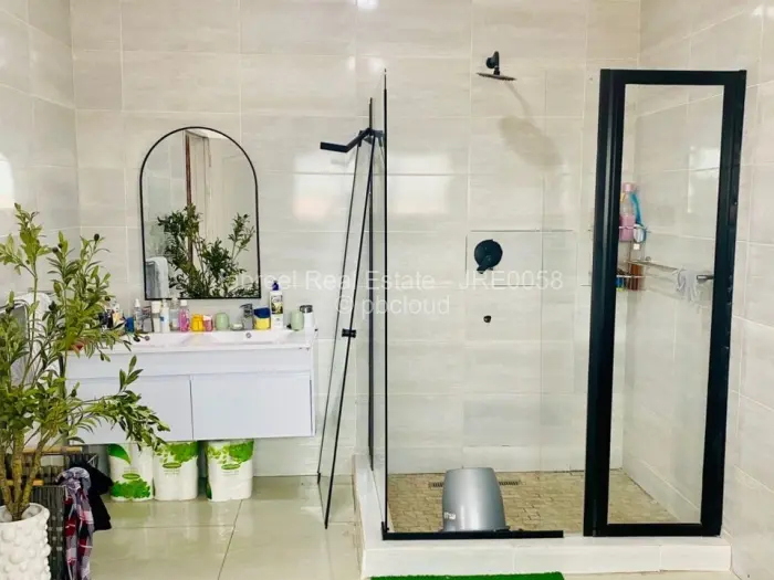 5 Bedroom House for Sale in Arlington, Harare