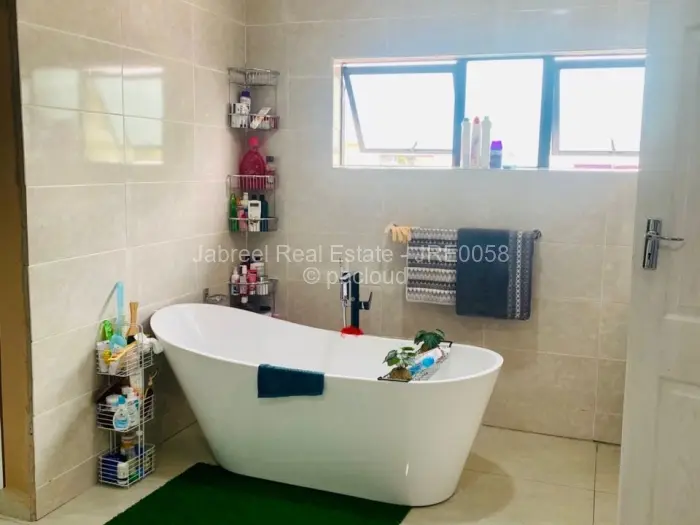 5 Bedroom House for Sale in Arlington, Harare