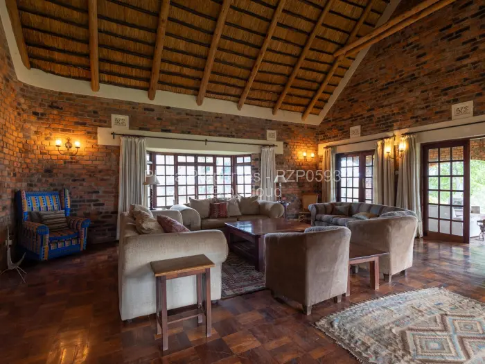 5 Bedroom House for Sale in Hogerty Hill, Harare