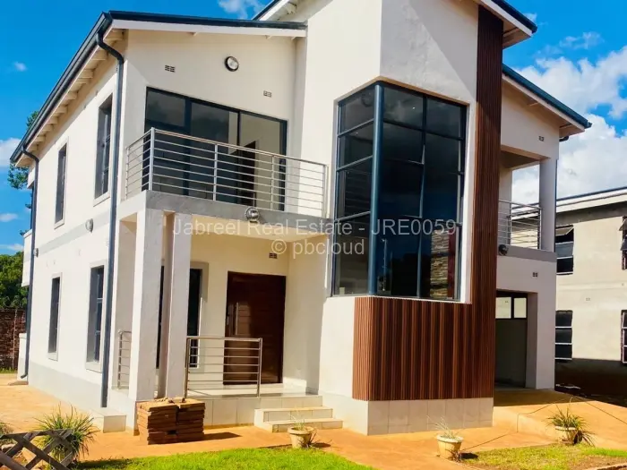 Townhouse/Cluster for Sale in Marlborough, Harare
