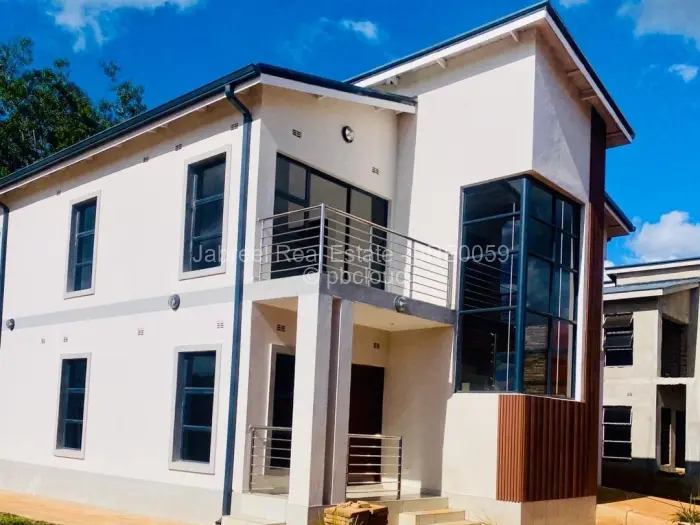 Townhouse/Cluster for Sale in Marlborough, Harare