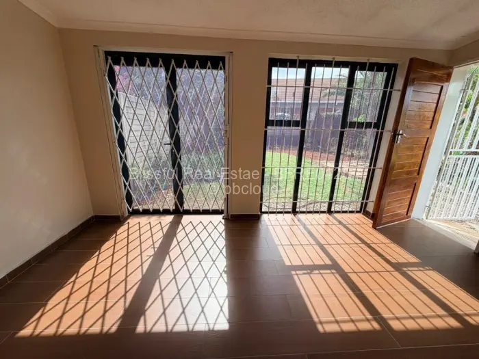 Townhouse/Cluster to Rent in Avondale