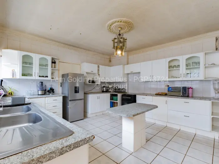 4 Bedroom House for Sale in Zimre Park, Harare